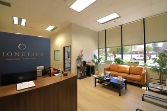 6855 S Havana St, Centennial, CO à louer Photo intérieure– Image 1 sur 11