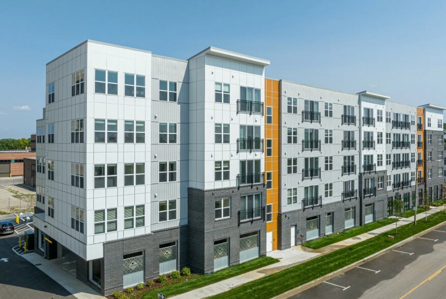 501 S Capitol Ave, Lansing, MI à vendre - Photo de l’immeuble – Image 3 sur 28