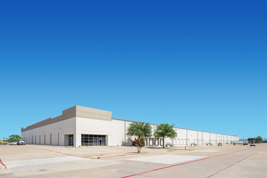 4401 Samuell Blvd, Mesquite, TX à louer - Photo de l’immeuble – Image 3 sur 9