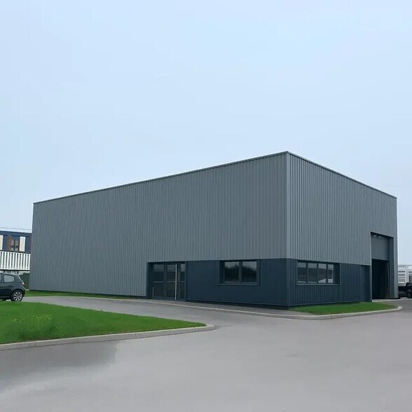 Local d'activités dans Chalon-sur-Saône à vendre - Photo de l’immeuble – Image 2 sur 3