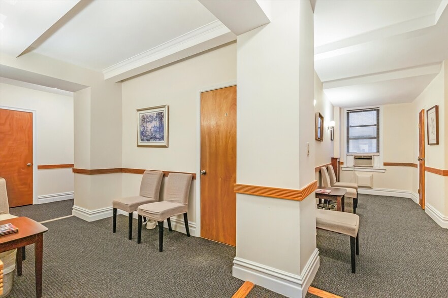 1225 Park Ave, New York, NY à louer - Photo principale – Image 1 sur 10