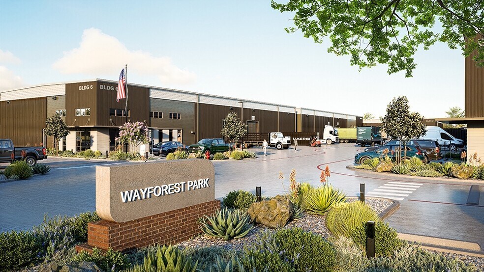 17715 Wayforest Dr, Houston, TX à louer - Photo de l’immeuble – Image 2 sur 6