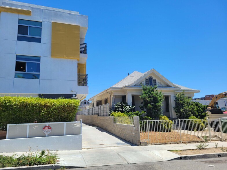 982 S Mariposa Ave, Los Angeles, CA à vendre - Photo principale – Image 1 sur 4