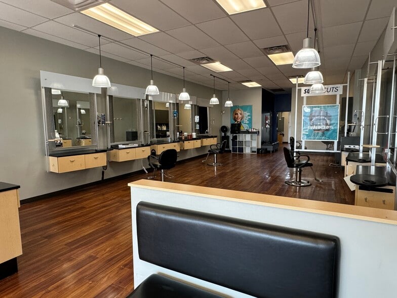 720 15th St E, Tuscaloosa, AL à louer - Photo intérieure – Image 3 sur 20