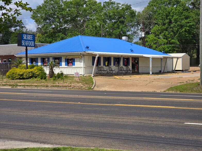 720 Highway 96 S, Silsbee, TX à vendre - Photo principale – Image 1 sur 6
