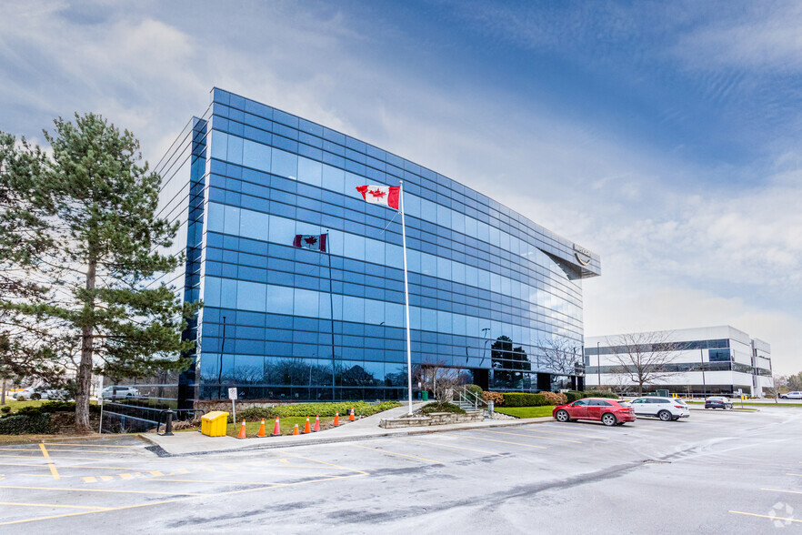75 Corporate Park Dr, St Catharines, ON à louer - Photo de l’immeuble – Image 3 sur 4