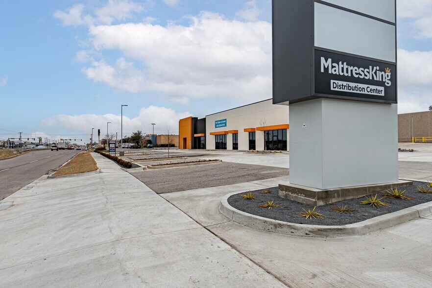 4415 W Reno Ave, Oklahoma City, OK à vendre - Photo de l’immeuble – Image 3 sur 5