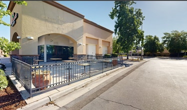 1805 Herndon Ave, Clovis, CA à louer Photo intérieure– Image 2 sur 4