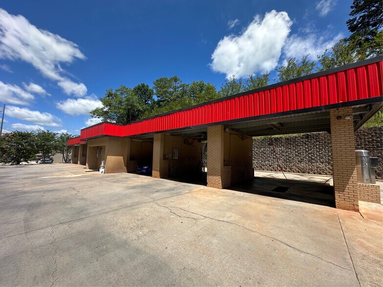 690 W Spring St, Monroe, GA à vendre - Photo de l’immeuble – Image 2 sur 23