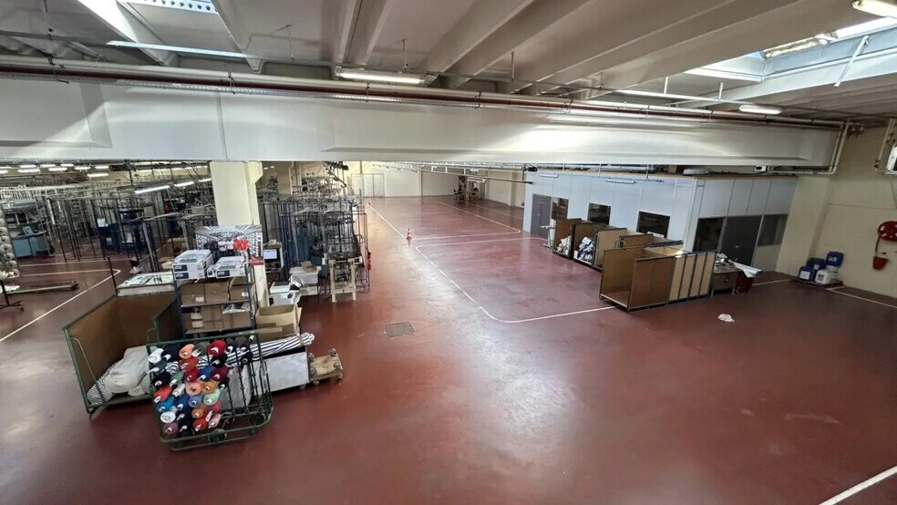 Bureau dans Saint-André-lez-Lille à louer - Photo intérieure – Image 2 sur 9