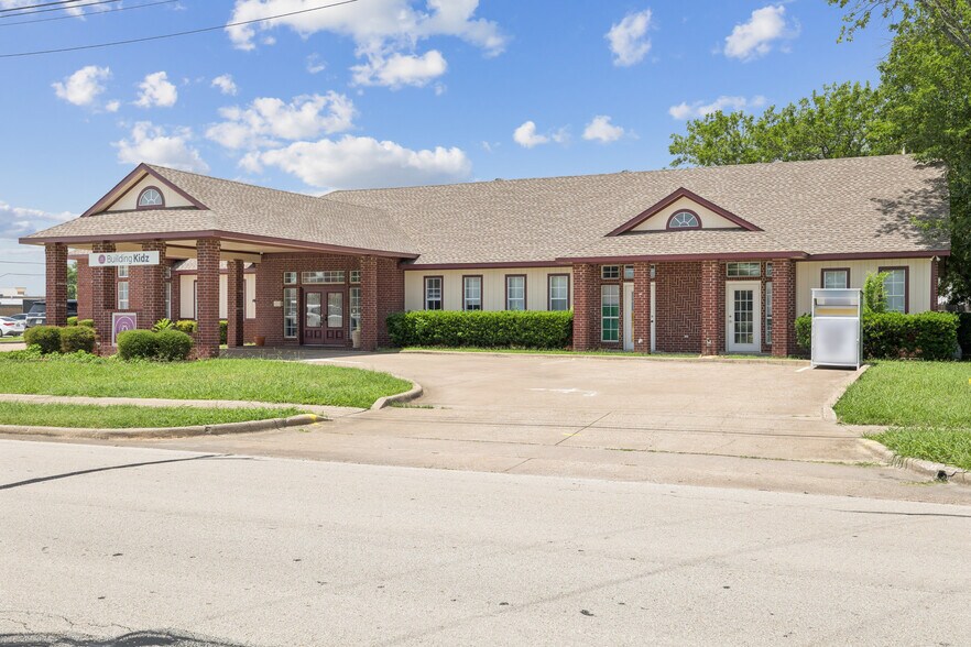 120 S Birmingham St, Wylie, TX à vendre - Photo de l’immeuble – Image 3 sur 13