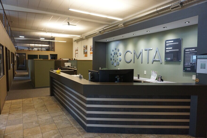 2201 N 12th St, Fargo, ND à louer - Photo intérieure – Image 2 sur 17