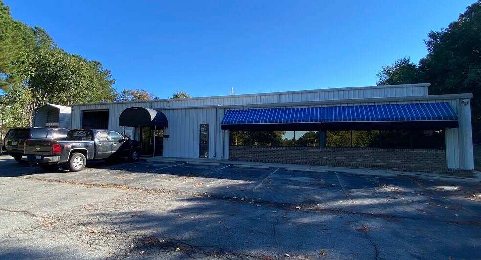 3908 Memo Ct, Raleigh, NC à louer - Photo de l’immeuble – Image 1 sur 7