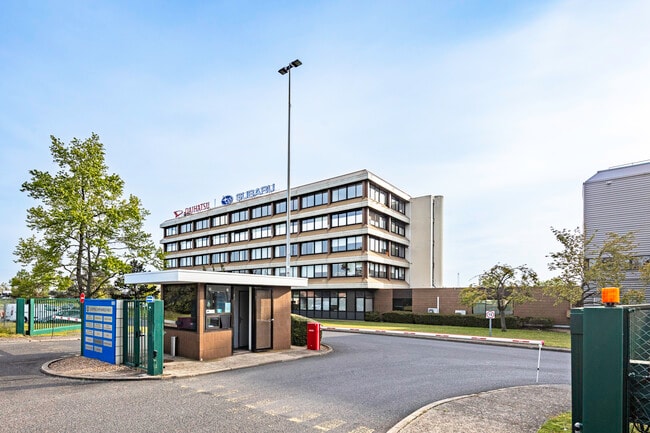 Plus de détails pour 1 Avenue Du Fief, Saint-Ouen-l'Aumône - Bureau à louer