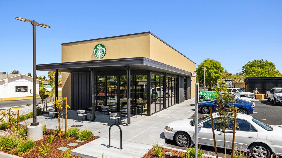 8306 Elk Grove Florin Rd, Sacramento, CA à vendre - Photo de l’immeuble – Image 3 sur 3