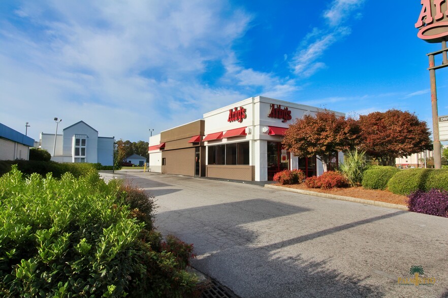 2034 W Lucas St, Florence, SC à louer - Photo de l’immeuble – Image 3 sur 4