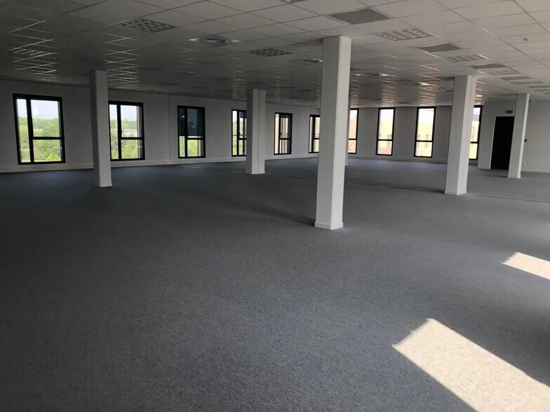 Bureau dans Rennes à louer - Photo de l’immeuble – Image 3 sur 15