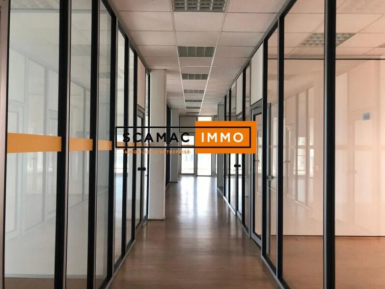Bureau dans Bezons à louer - Photo de l’immeuble – Image 3 sur 5