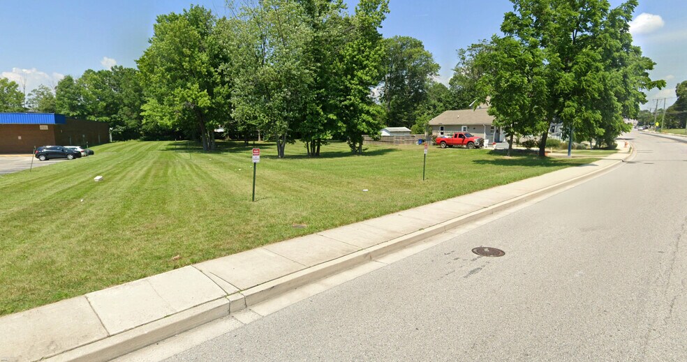 24 Stemmers Run Rd, Essex, MD à vendre - Photo de l’immeuble – Image 2 sur 2