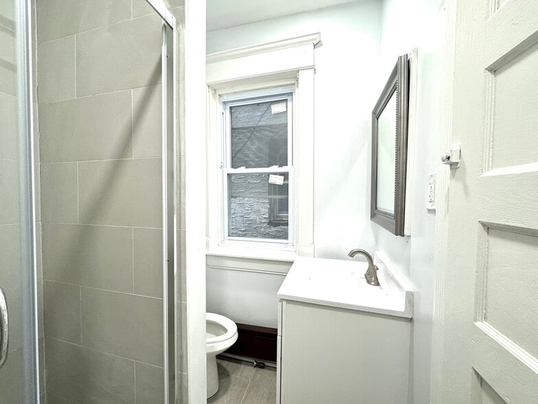 3802 W Girard Ave, Philadelphia, PA à vendre - Photo de l’immeuble – Image 3 sur 8