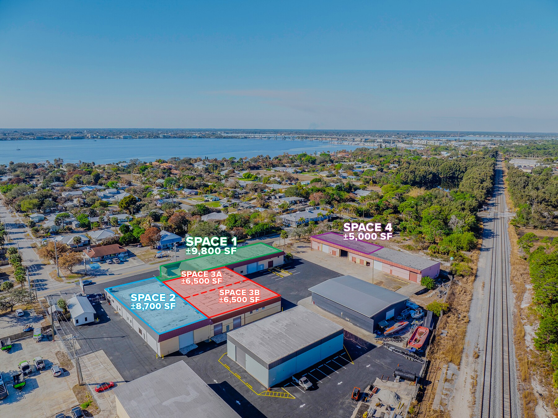 657 NE Dixie Hwy, Jensen Beach, FL à louer Photo principale– Image 1 sur 10