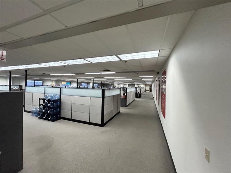 14900 Technology Dr, Eden Prairie, MN à louer Photo de l’immeuble– Image 1 sur 8