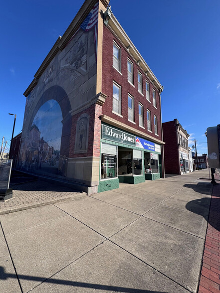 116-120 E Main St, Circleville, OH à louer - Photo principale – Image 1 sur 2