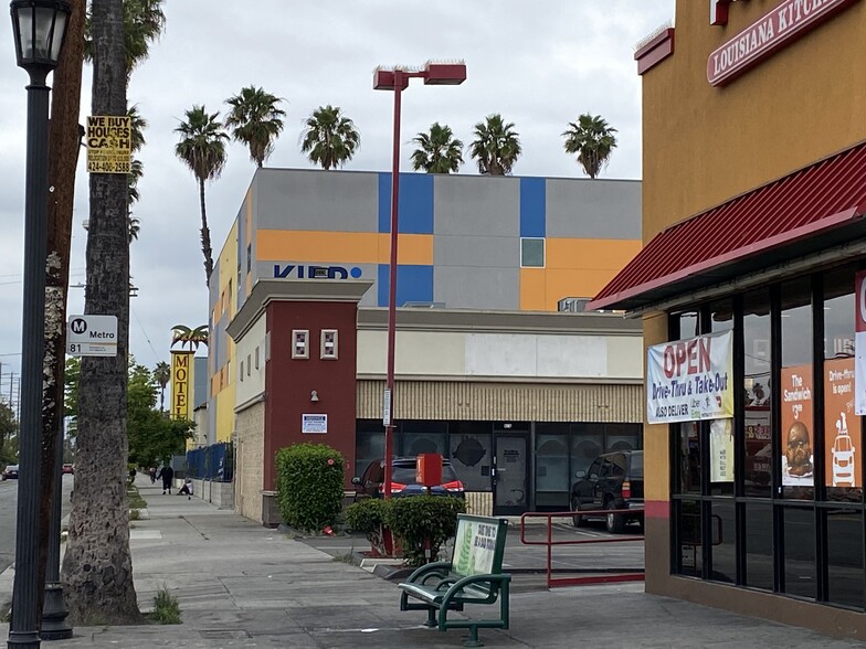 8510-8530 S Figueroa St, Los Angeles, CA à louer - Photo de l’immeuble – Image 1 sur 2