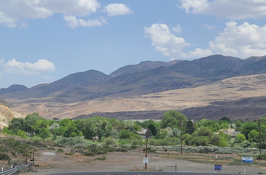 10705 Lockwood Rd, Sparks, NV à vendre - Photo de l’immeuble – Image 3 sur 5