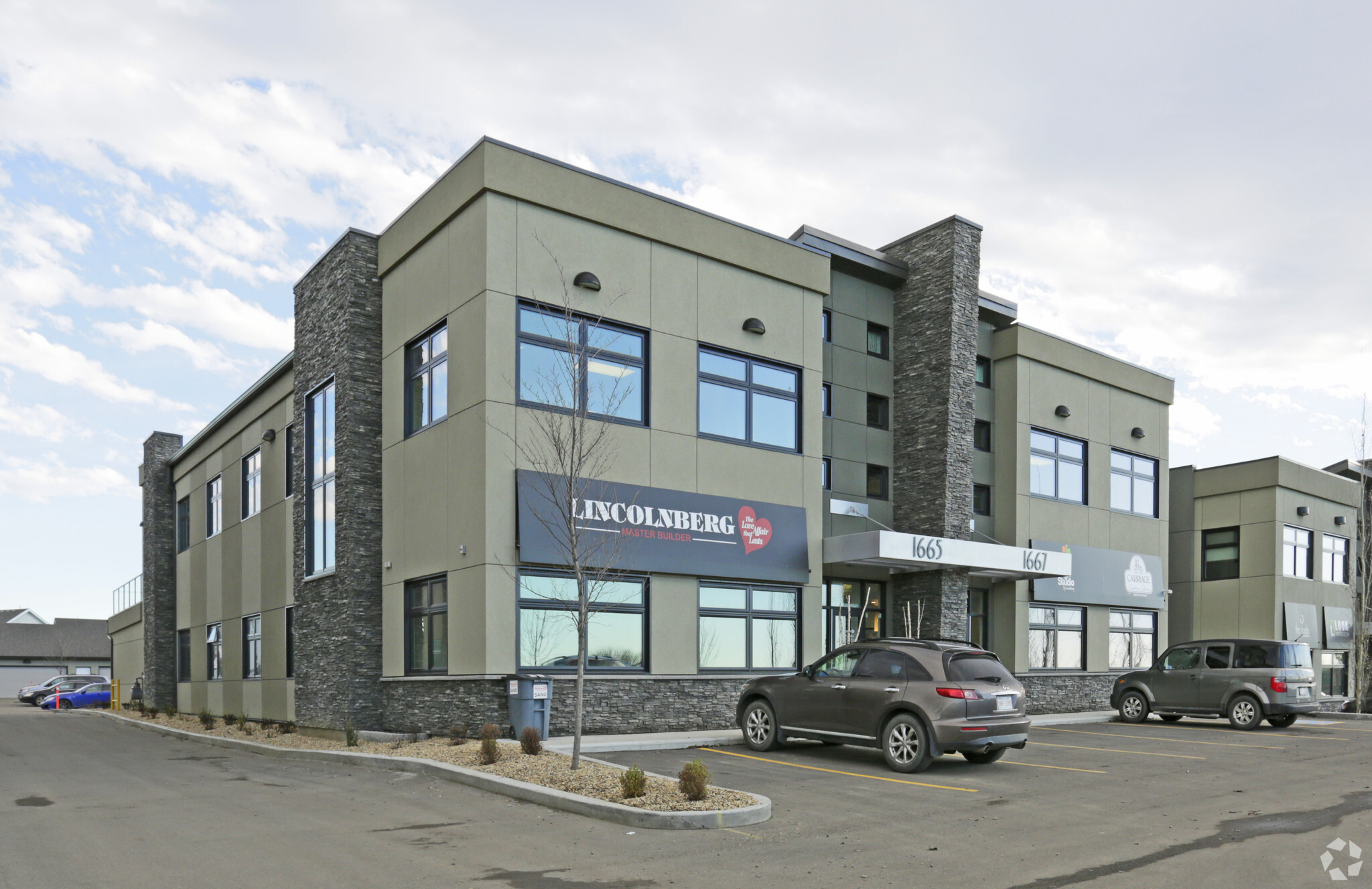 1651-1669 91 St SW, Edmonton, AB à vendre Photo principale– Image 1 sur 4