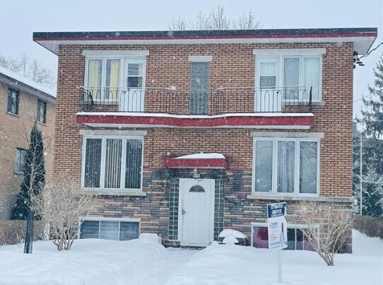 10776 Av Armand-Lavergne, Montréal, QC à vendre - Photo principale – Image 1 sur 1