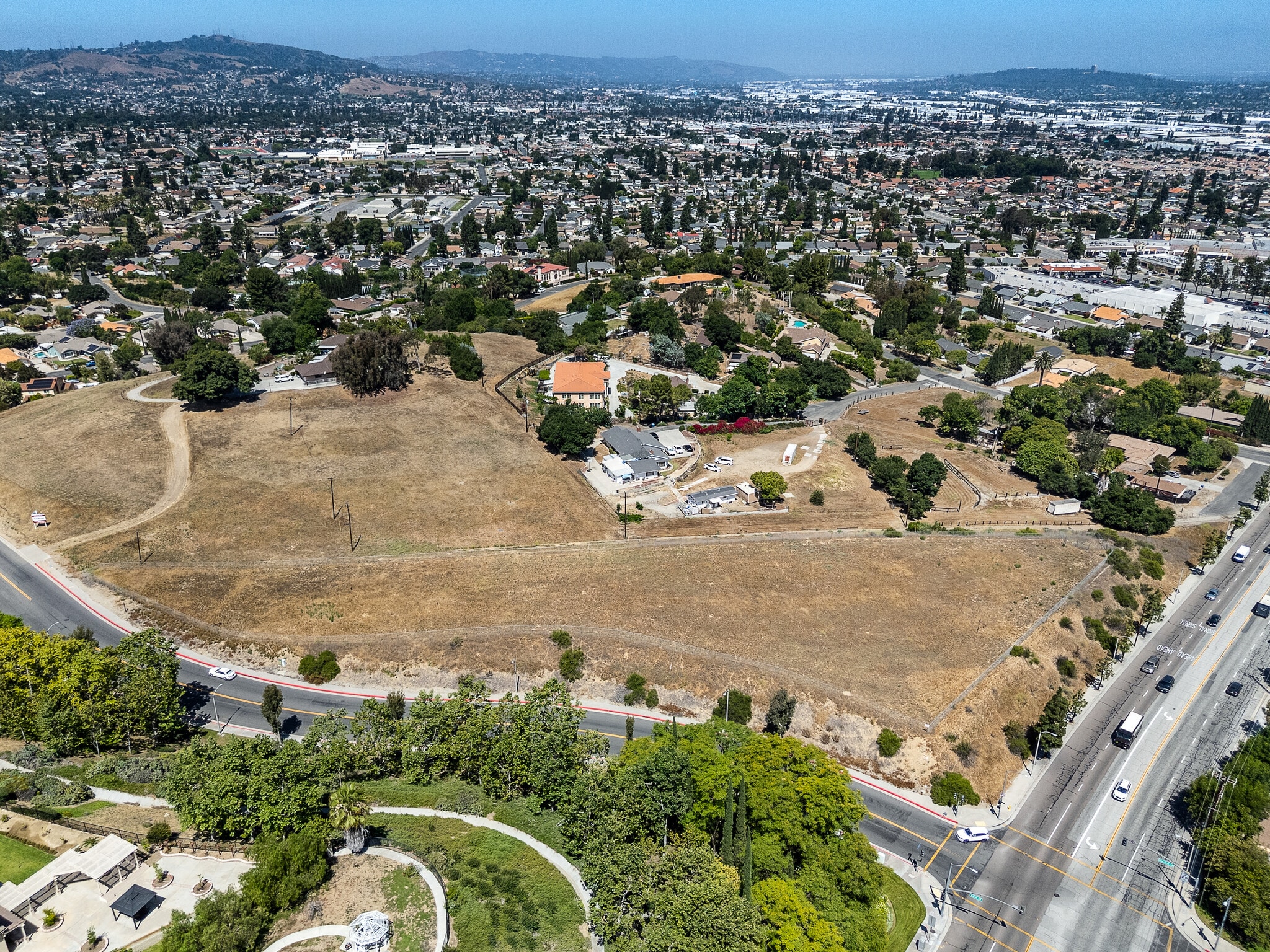 1919 Brea Canyon Cutoff Rd, Rowland Heights, CA à vendre Photo de l’immeuble– Image 1 sur 5