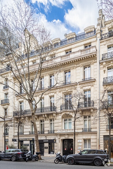 71 Avenue Victor Hugo, Paris à louer - Photo de l’immeuble – Image 2 sur 2