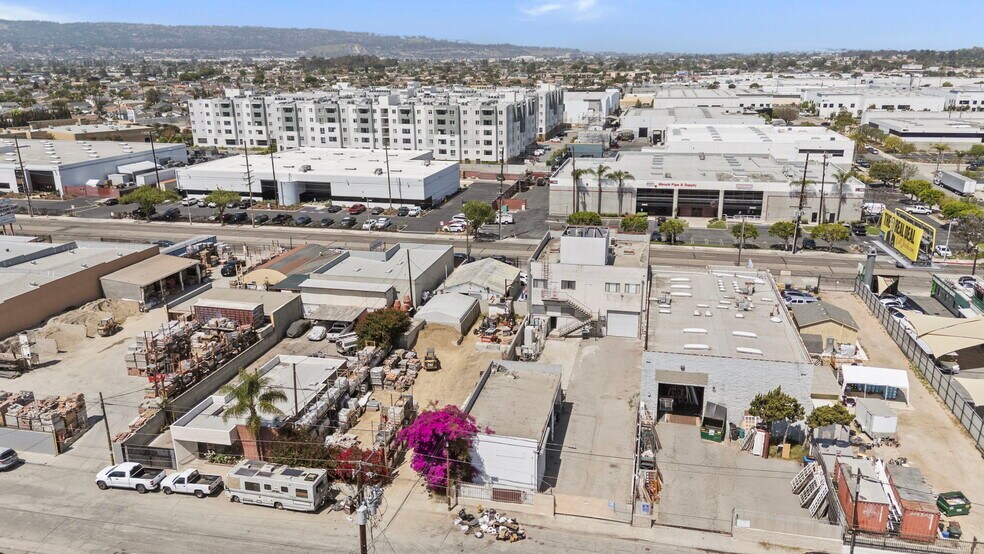 23104 S Normandie Ave, Torrance, CA à louer - Photo de l’immeuble – Image 2 sur 25