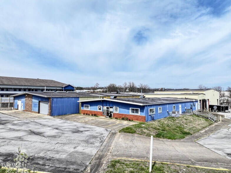 965 E Andrew Johnson Hwy, Greeneville, TN à vendre - Photo de l’immeuble – Image 3 sur 6
