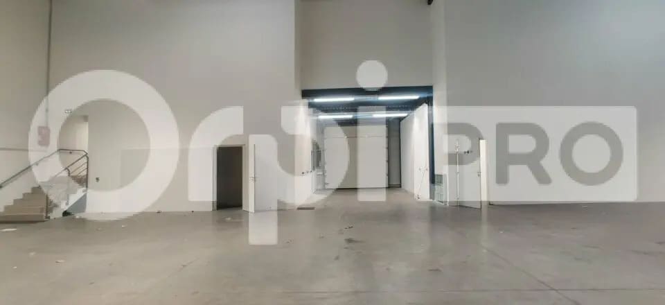 Local d’activités dans Palaiseau à louer - Photo de l’immeuble – Image 2 sur 10