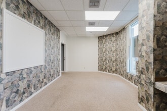 6758 N Military Trl, West Palm Beach, FL à louer Photo intérieure– Image 2 sur 12