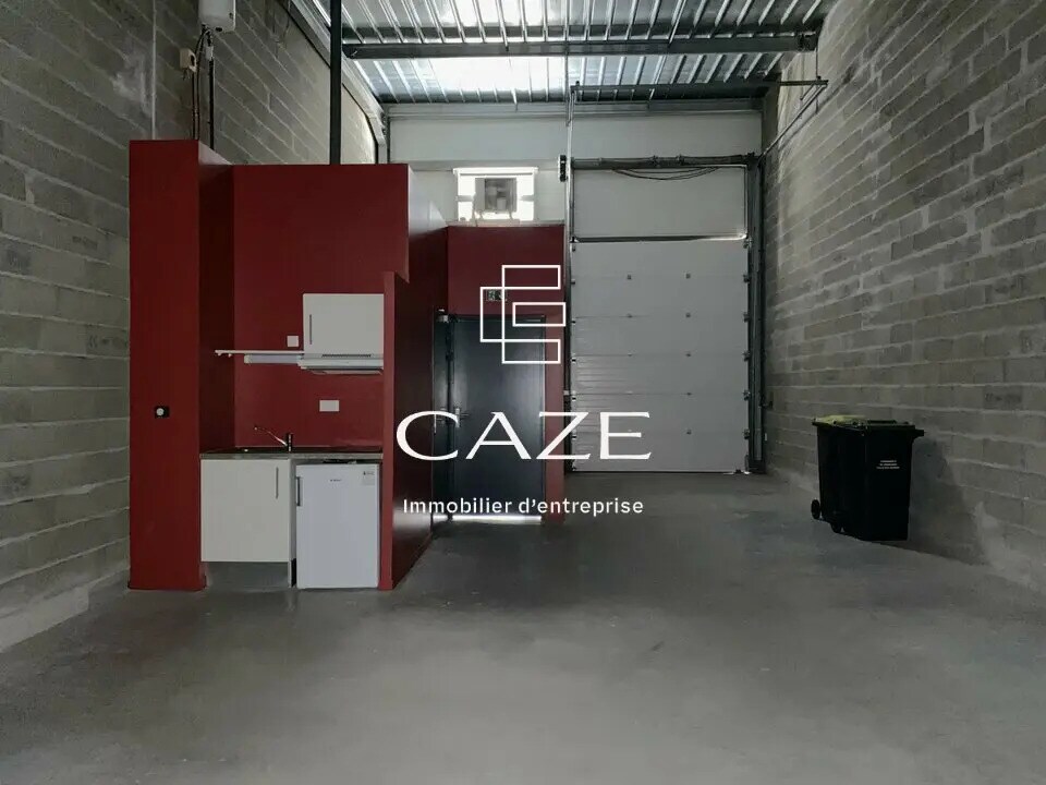 Local d'activités dans Saint-Jean-d'Illac à vendre Photo intérieure– Image 1 sur 5