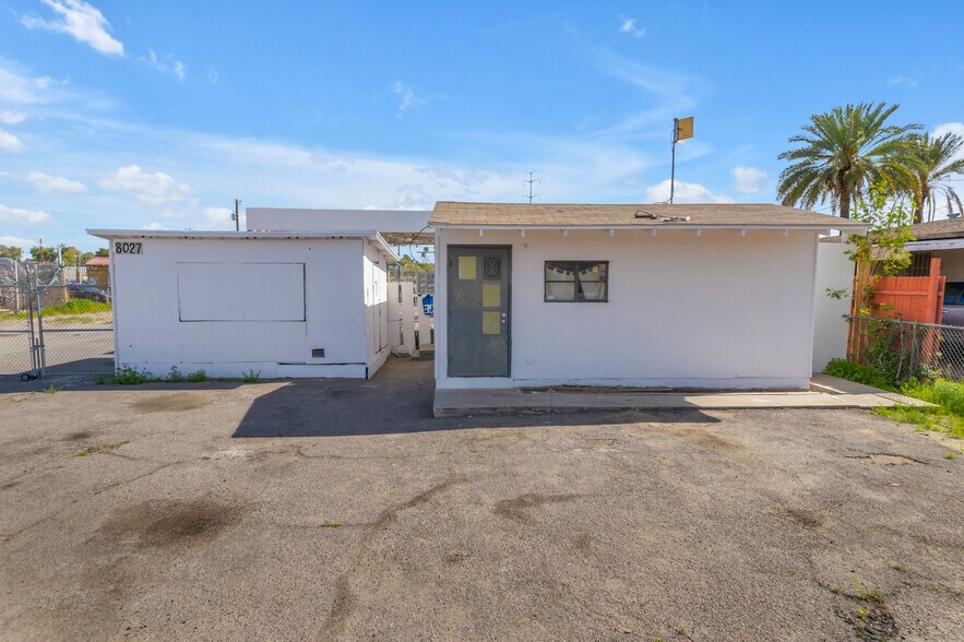 8027 S Avenida del Yaqui, Guadalupe, AZ à vendre - Photo de l’immeuble – Image 1 sur 8