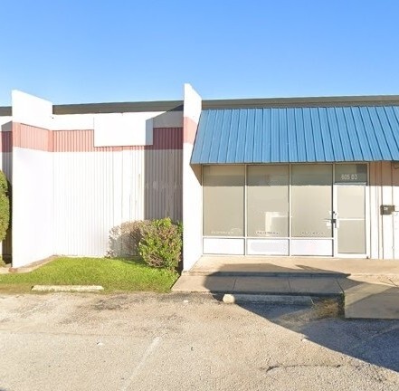 605 E Palace Pky, Grand Prairie, TX à louer Photo de l’immeuble– Image 1 sur 6