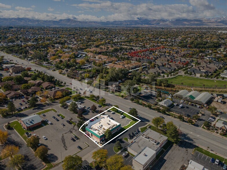 9155 S Redwood Rd, West Jordan, UT à vendre - Photo de l’immeuble – Image 1 sur 11