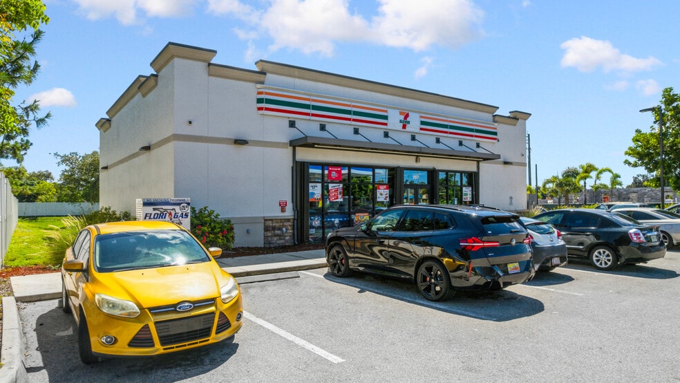2977A Cleveland Ave, Fort Myers, FL à vendre - Photo de l’immeuble – Image 3 sur 7