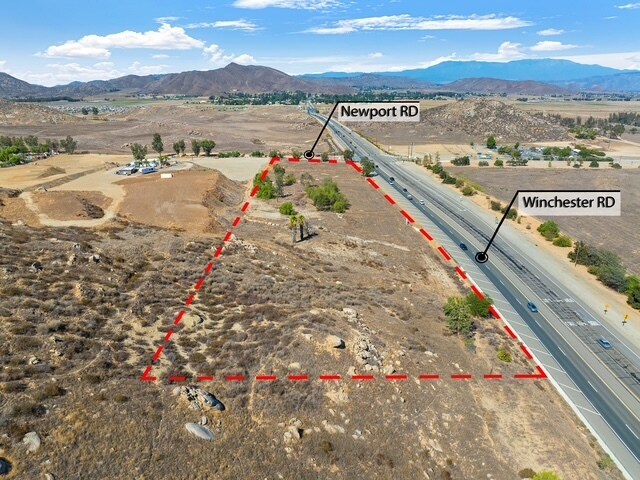 30033 Winchester Rd, Winchester, CA à vendre - Photo de l’immeuble – Image 3 sur 12