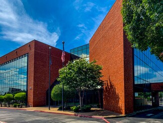 Plus de détails pour 221 Bedford Rd, Bedford, TX - Bureau à louer
