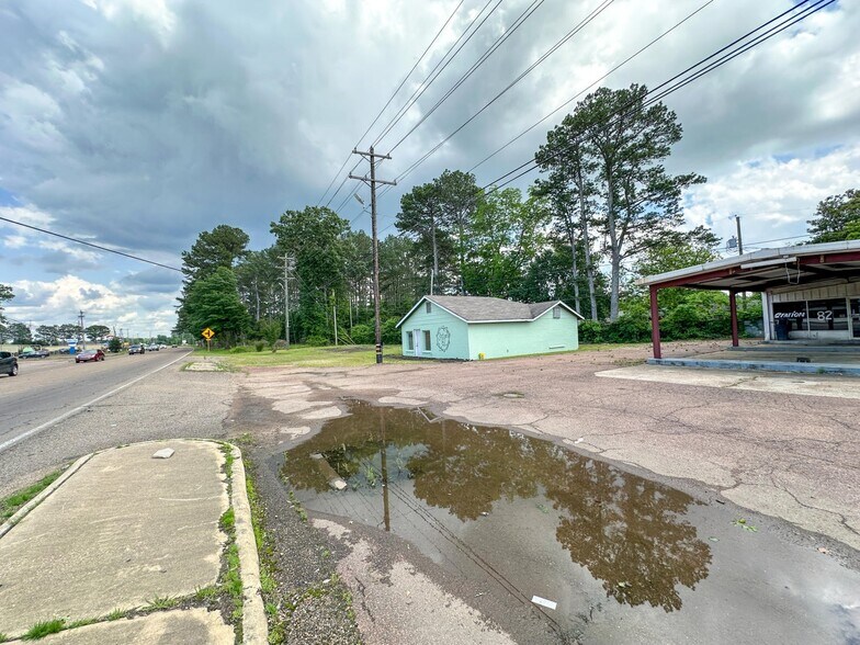 804 Alabama St, Columbus, MS à vendre - Photo de l’immeuble – Image 2 sur 4
