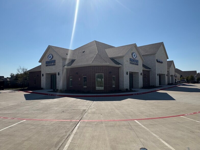 2350 Prosper Trl, Prosper, TX à louer - Photo de l’immeuble – Image 3 sur 4