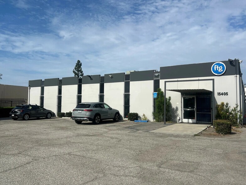 15405 Cornet Ave, Santa Fe Springs, CA à louer - Photo de l’immeuble – Image 2 sur 6