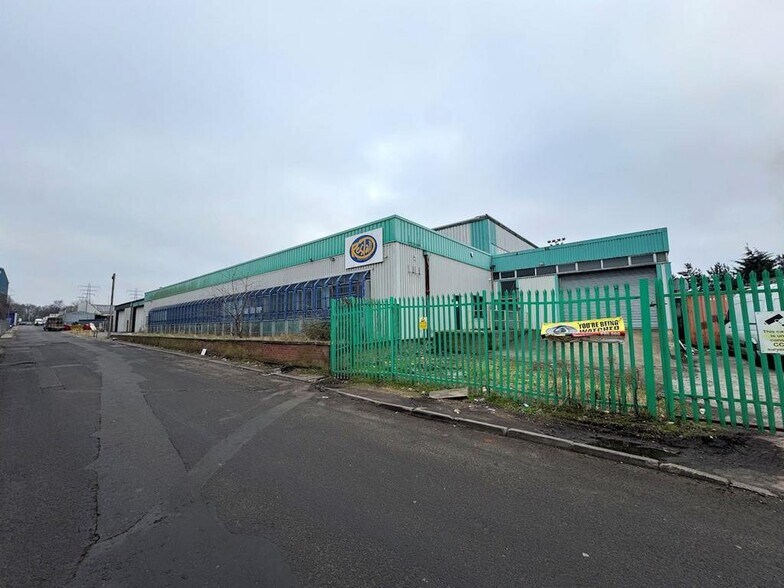 Colliery Rd, West Bromwich à louer - Photo de l’immeuble – Image 2 sur 21