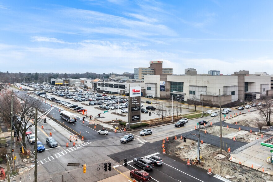 4999 Old Orchard Ctr, Skokie, IL à louer - Photo principale – Image 1 sur 2