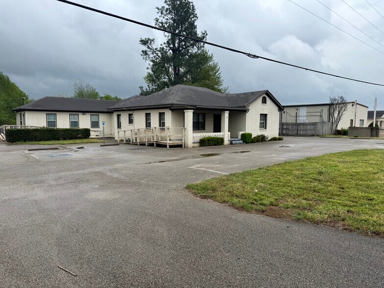 2410 S Main St, Lindale, TX à vendre - Photo de l’immeuble – Image 3 sur 61